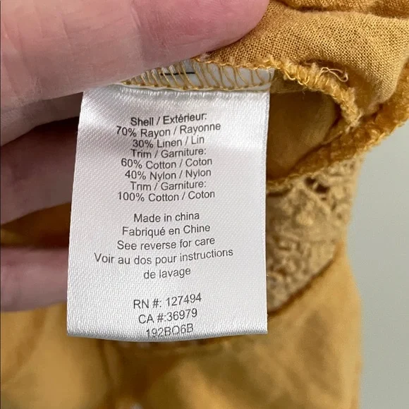 Heartloom Golden Lace Blouse - Picture 3 of 9